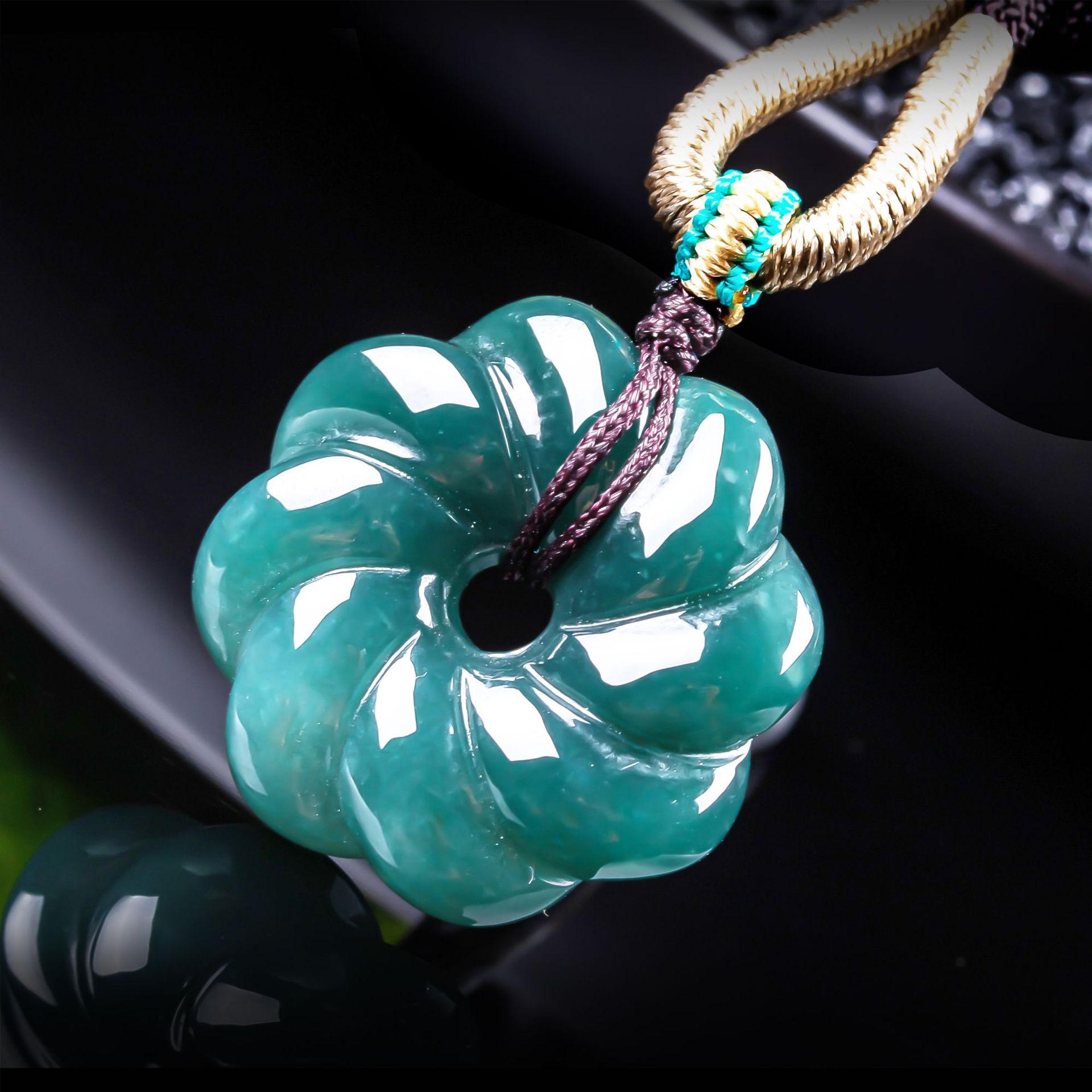 Women Fashion Necklace - Kalung Liontin Bunga Giok Burma Alami,
