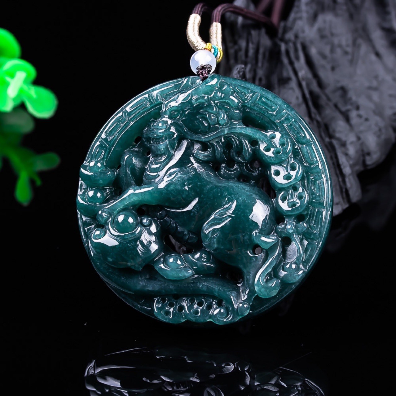 Women Fashion Necklace - Liontin Naga Giok Burma Batu Permata