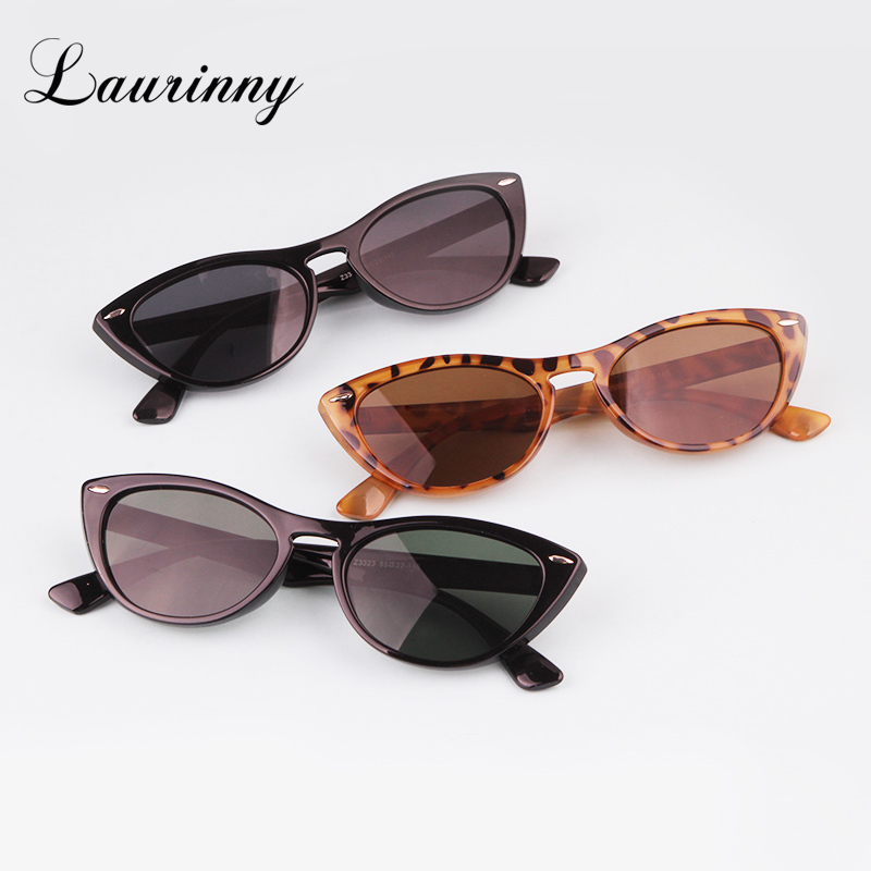 Kacamata Hitam Leopard Mata Ku - Women'S Fashion In The 60S ulasan dan harga