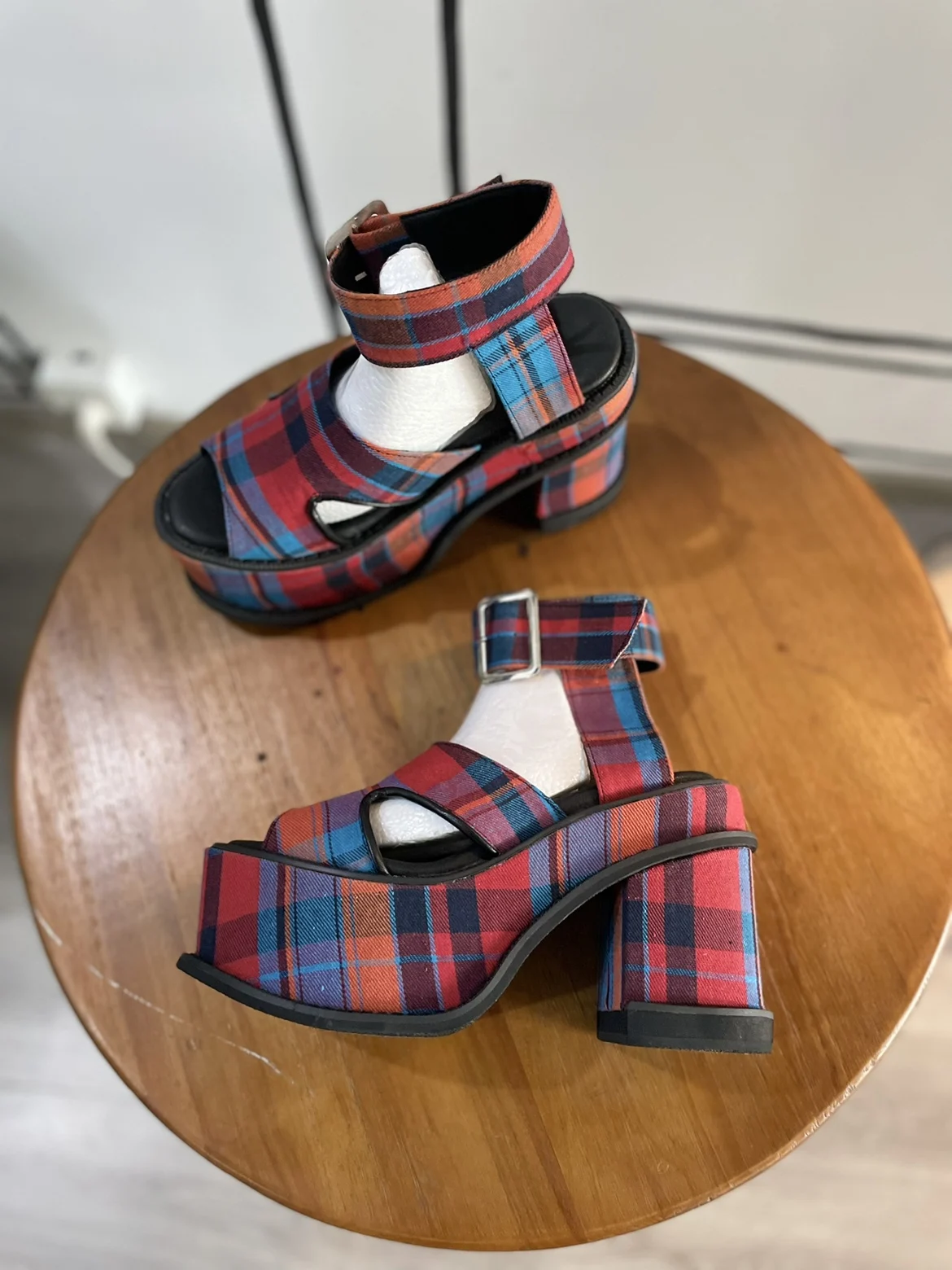 Sandal wanita gesper kotak-kot - Women'S Fashion Show ulasan dan harga
