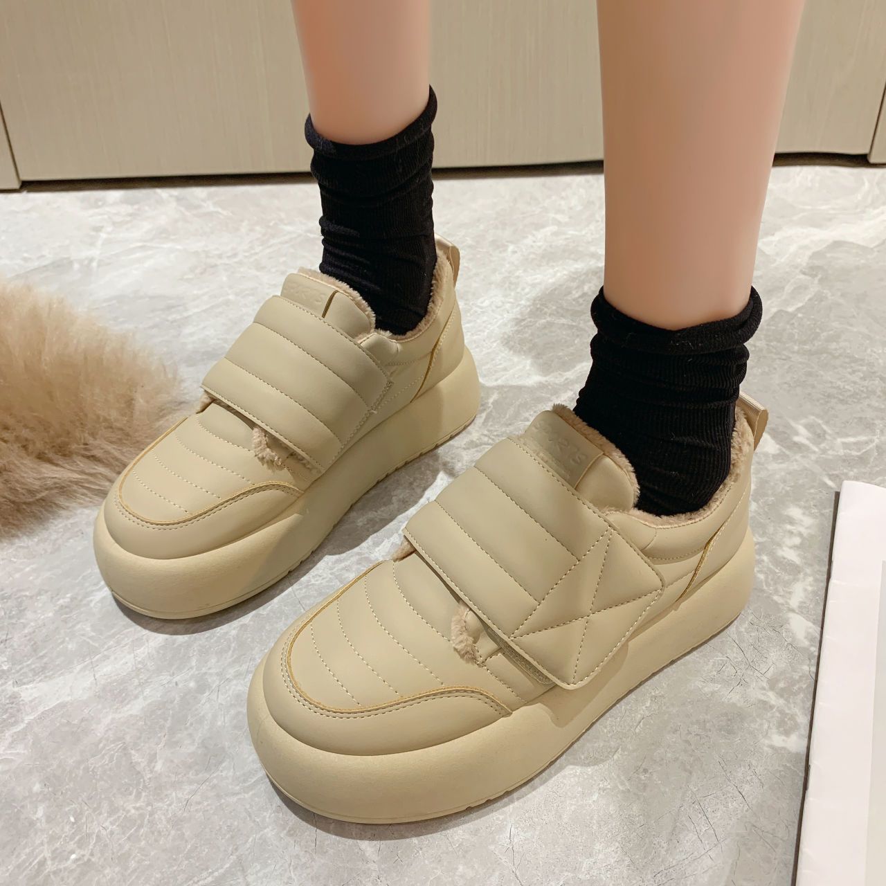 Sepatu Sneakers Roti Flanel Ha - Women'S Fashion Velcro Sneakers ulasan dan harga