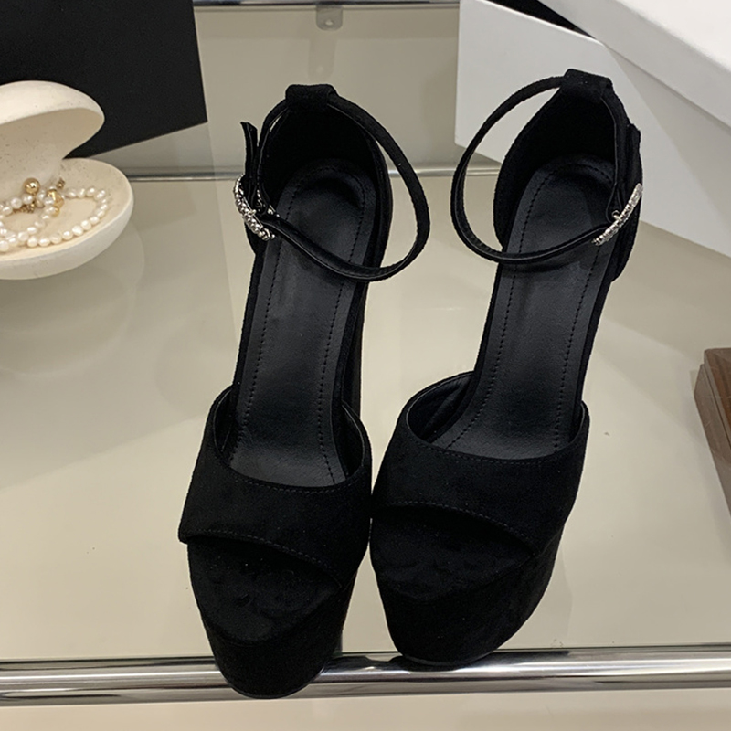 Sepatu Sandal Platform Tinggi  - Women'S Fashion Show ulasan dan harga